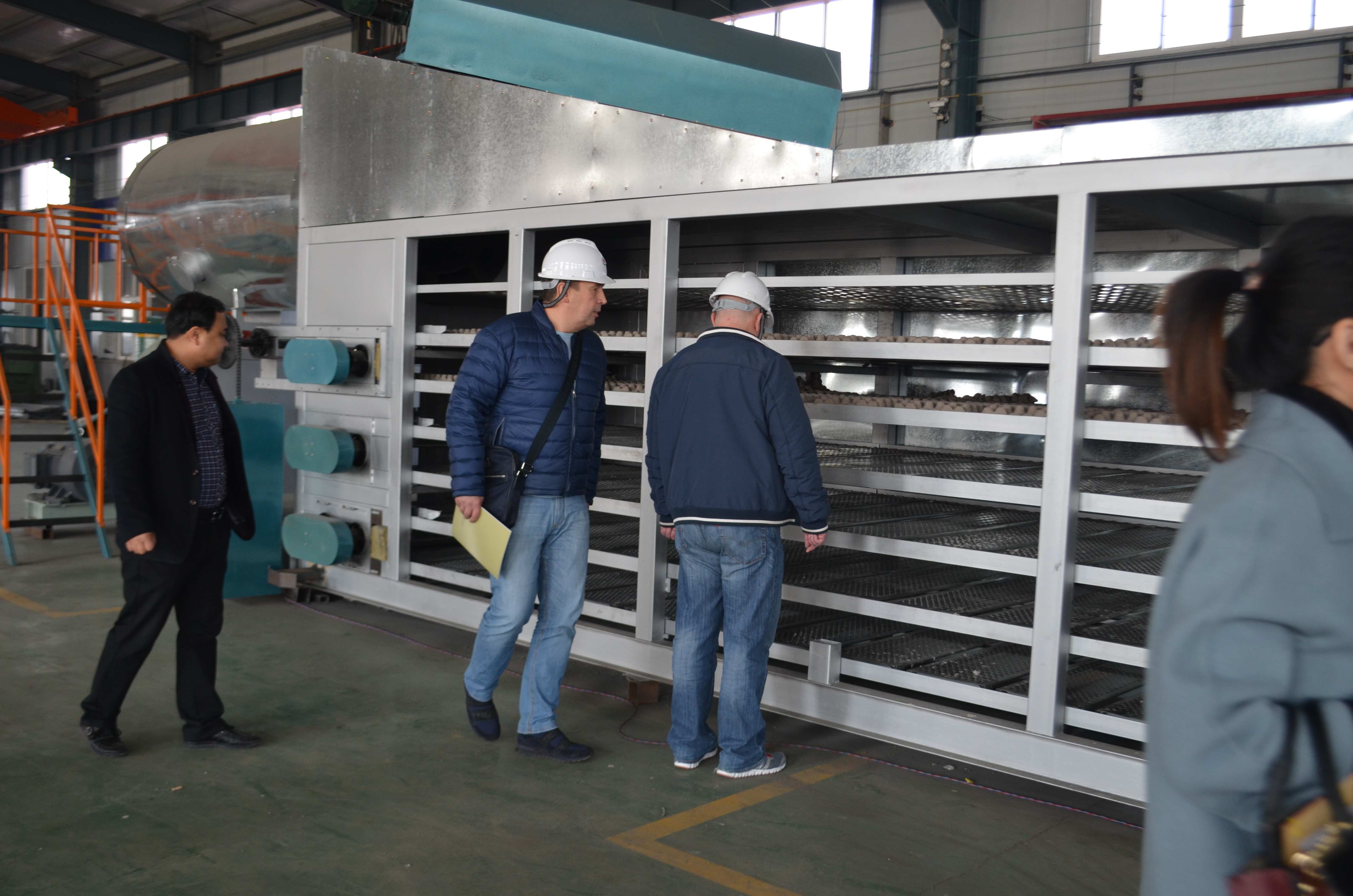 蛋托機(jī)、蛋托生產(chǎn)線、雞蛋托盤機(jī)，請(qǐng)致電宏潤(rùn)包裝